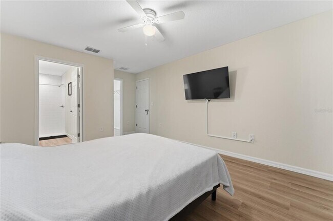 Building Photo - 14 Locust Loop Dr