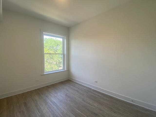 Building Photo - 1055 W Columbia Ave