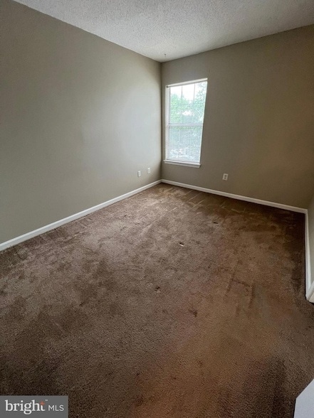 Building Photo - 14055 Vista Dr