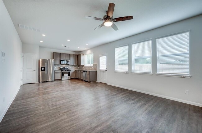 Building Photo - 3030 Orchid Ranch Dr