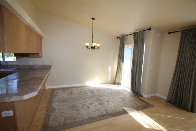 Building Photo - 3 Bedroom East Anchorage Townhouse!