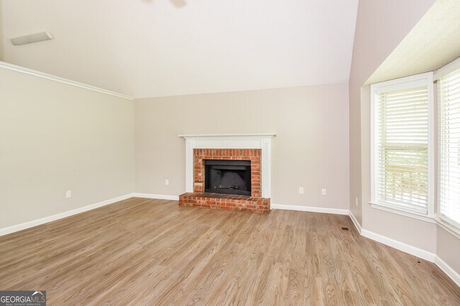 Building Photo - 45 Indian Hills Dr