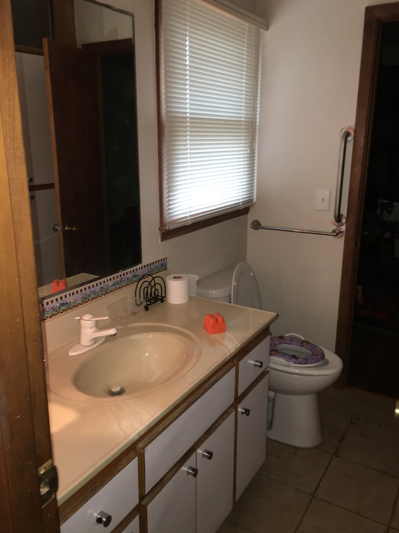 Building Photo - 2409 Manchester Rd