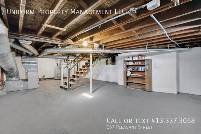 Building Photo - 157 Pleasant St