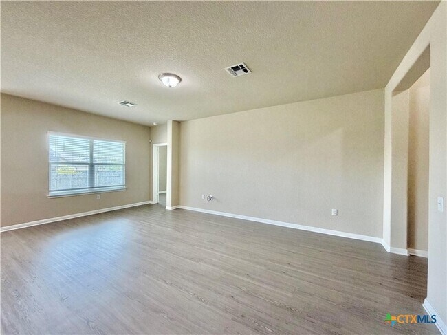 Building Photo - 1416 Fort Dessau Rd