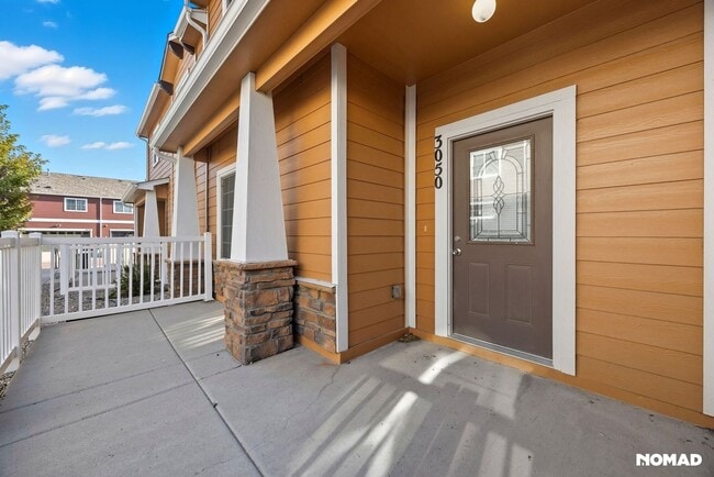 Building Photo - 3050 Shikra View