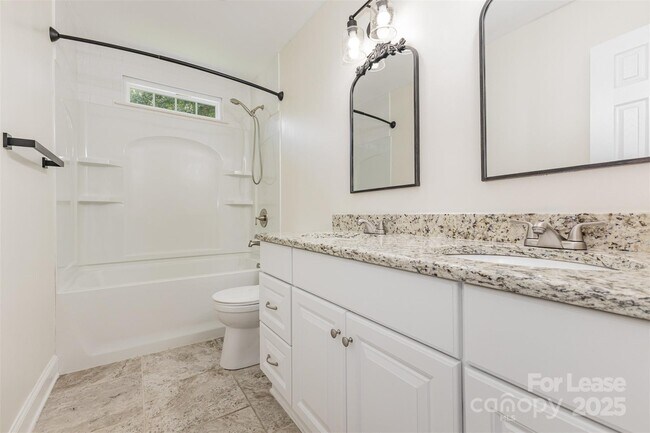 Building Photo - 100 Aurora Ln