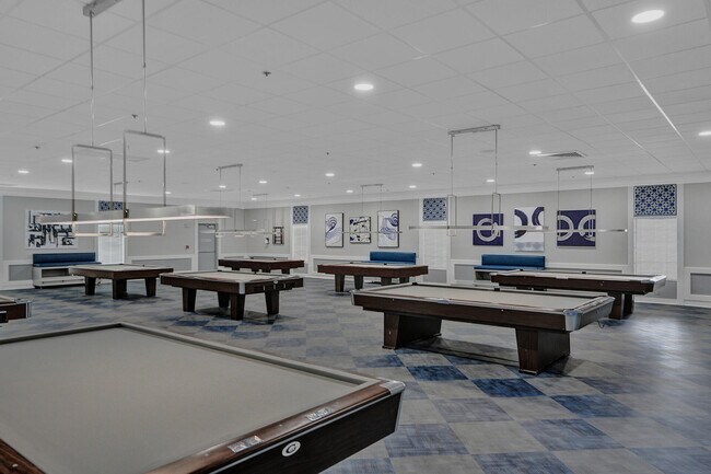 Building Photo - 360 Flanders Dr