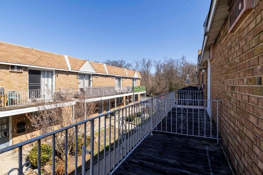 Building Photo - 501-505 N White Horse Pike