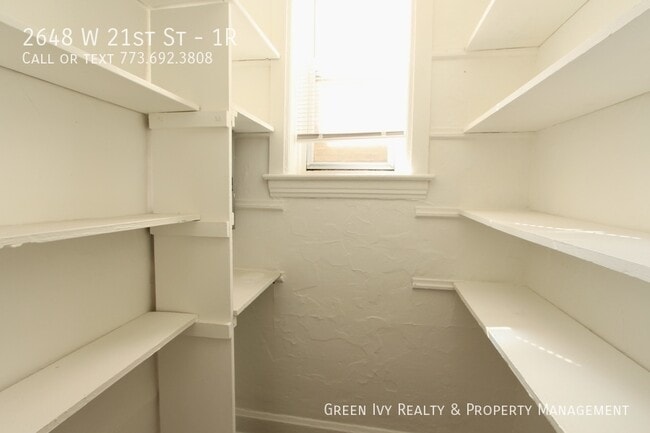 Building Photo - 2648 W 21st St