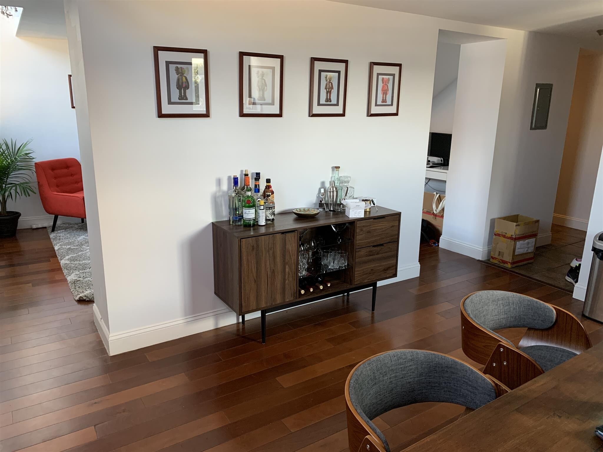 Building Photo - 14 Locust St