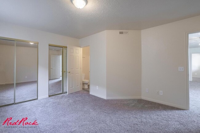 Building Photo - Enjoy Scenic Ivins Living – 3-Bed, 2-Bath ...
