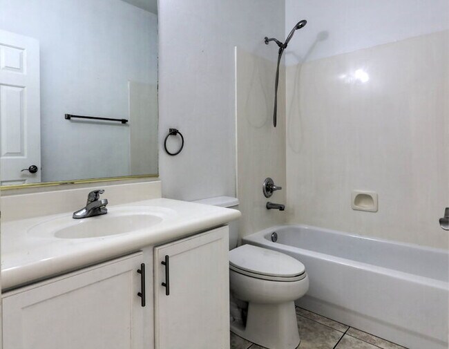 Building Photo - Rancho Sahuarita Home