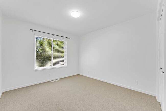 Building Photo - Interior Style you want, in the School zones you want, Plus Panoramic Views!