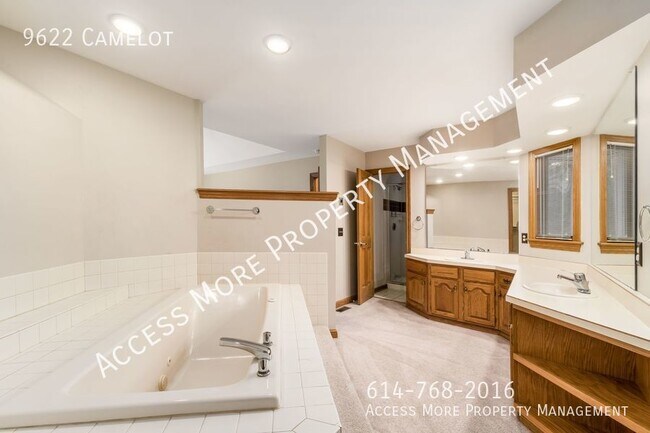 Building Photo - SPACIOUS & GRAND HOME IN PICKERINGTON!