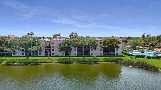 Building Photo - 6241 Pointe Regal Cir