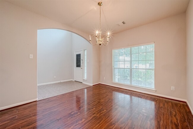 Building Photo - 1210 Gibbons Ct