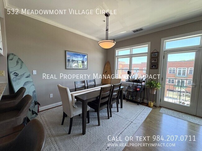 Building Photo - 532 Meadowmont Village Cir