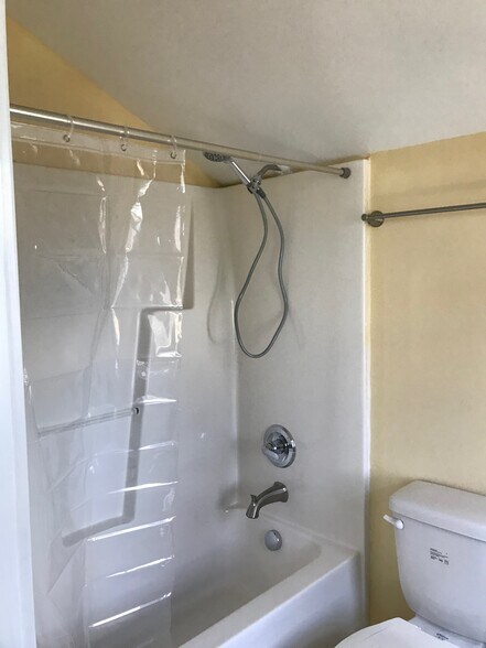 Bathroom - 1219 Grace Ave