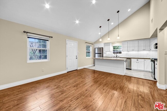 Building Photo - 4020 Brunswick Ave