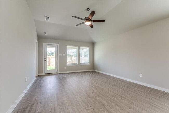 Building Photo - 925 Oak Mist Ln