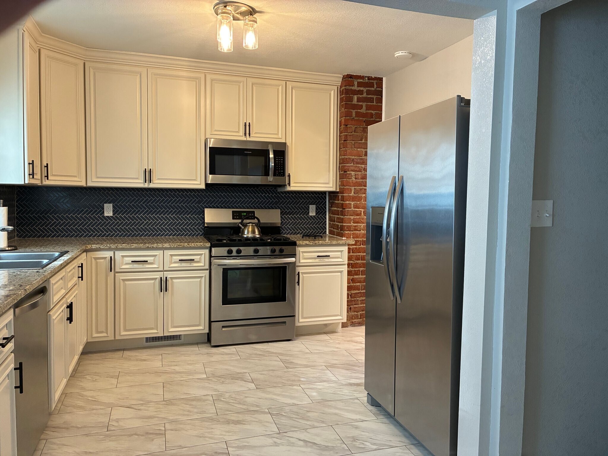 Building Photo - 1715 S College Ave