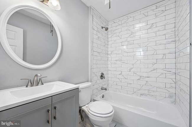 Building Photo - 65 Hartley Rd