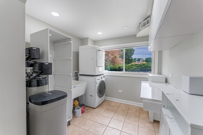 Building Photo - 22819 Davy Ct