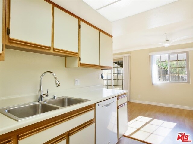 Building Photo - 618 E Magnolia Blvd