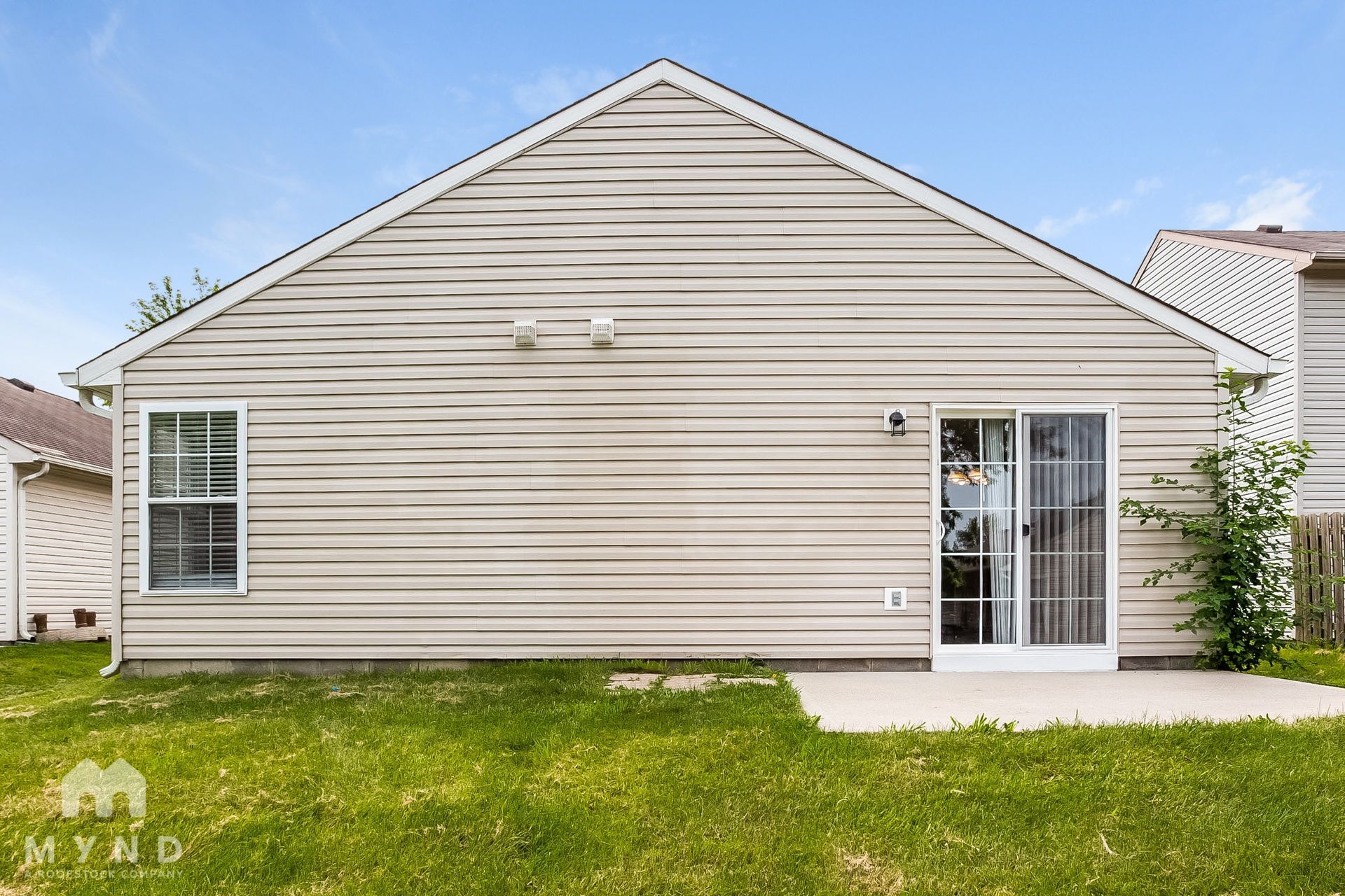 Building Photo - 15466 Ten Point Dr