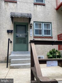 Building Photo - 210 W Gay St