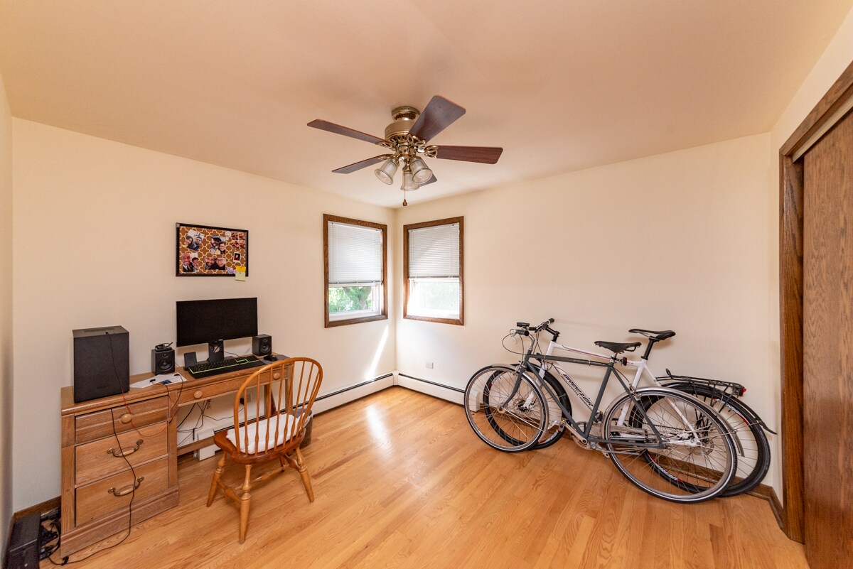 Building Photo - 4520 N Seeley Ave