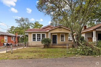 Building Photo - Newly renovated 3 bedroom, 1 bath home wit...