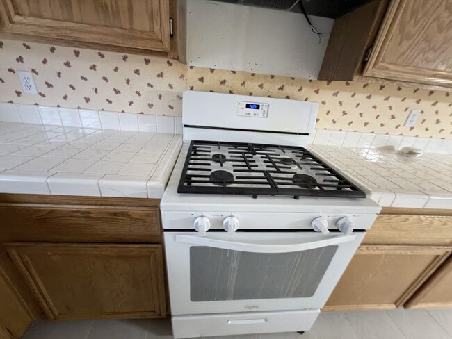 Building Photo - 8232 Fame Ave