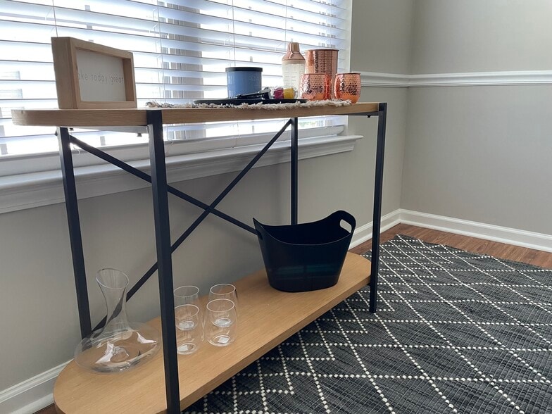 Dinning Room Wet Bar - 305 Morgan Pines Dr