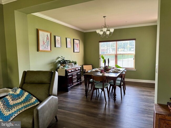 Building Photo - 220 Fountain Ln