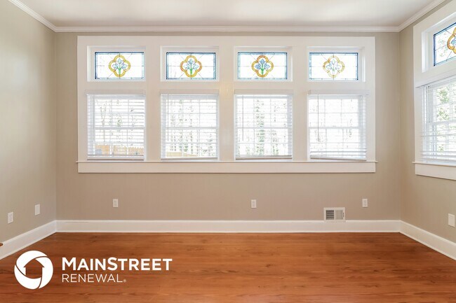 Building Photo - 1666 Greenbrook Dr