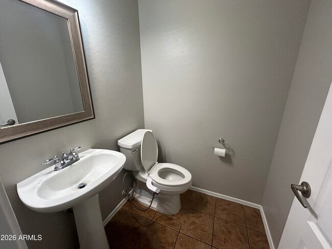 Building Photo - 17315 W Tara Ln