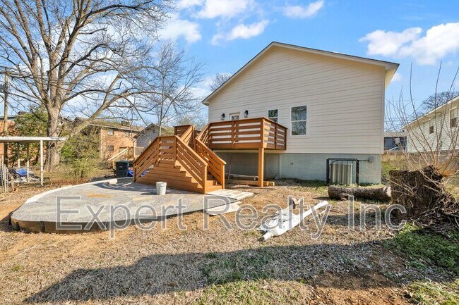 Building Photo - 1720 34th Pl N