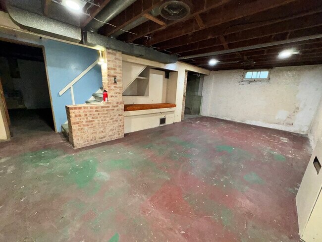 Building Photo - 1619 Evergreen St
