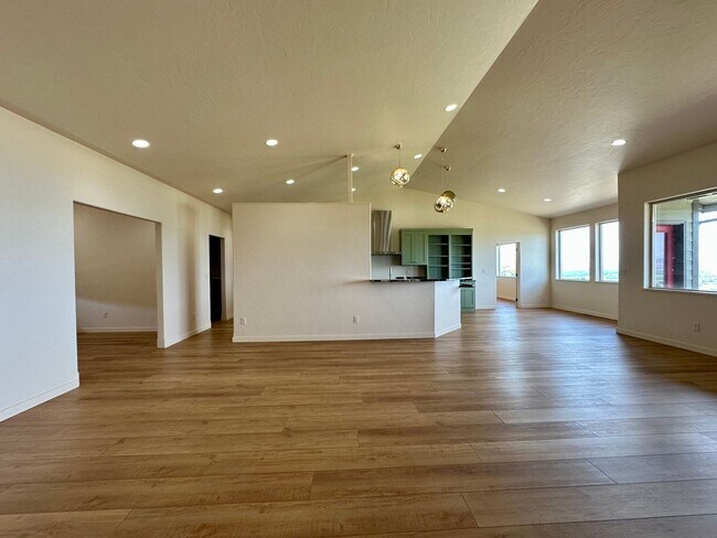 Building Photo - House On the Hill with Beautiful Views!