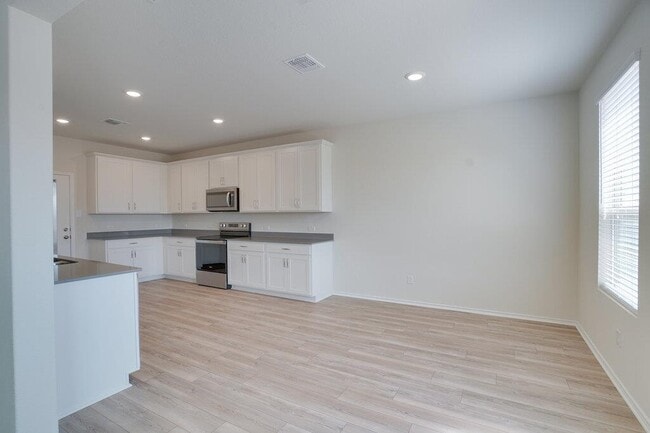 Building Photo - 1109 Paradise Cyn Cv