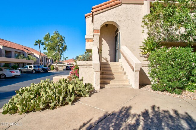 Building Photo - 9707 E Mountain View Rd