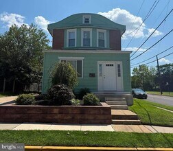 Building Photo - 2 E Mill Rd