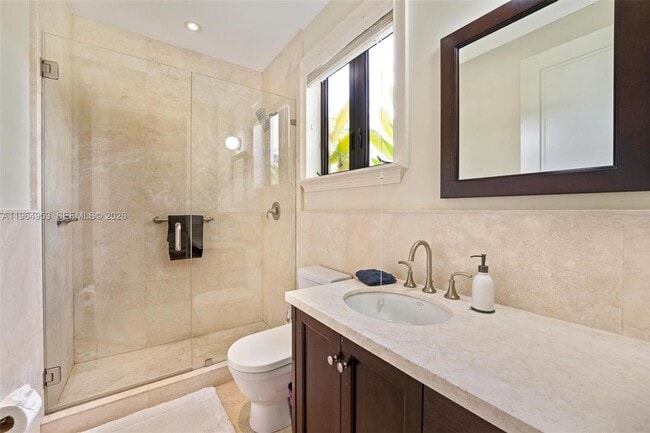 Building Photo - 2715 Cordova St