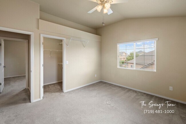 Building Photo - SPACIOUS SIX (6!!!) BD HOME IN LORSON RANCH!