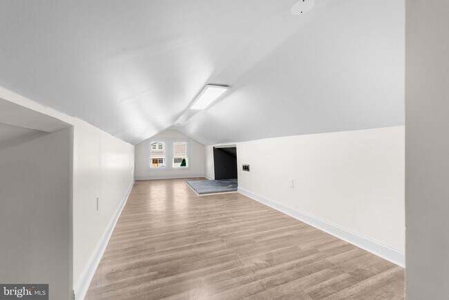 Building Photo - 257 Homecrest Ave