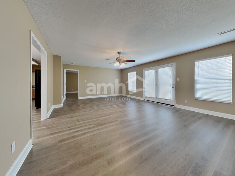 Building Photo - 119 Rouen Ct