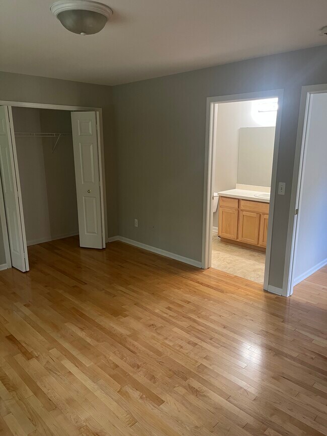 Building Photo - 7202 Lavender Ln
