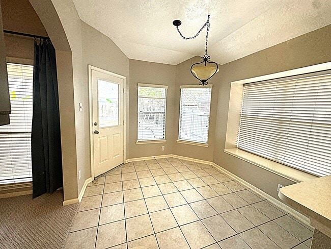 Building Photo - 20927 Nashland Ct